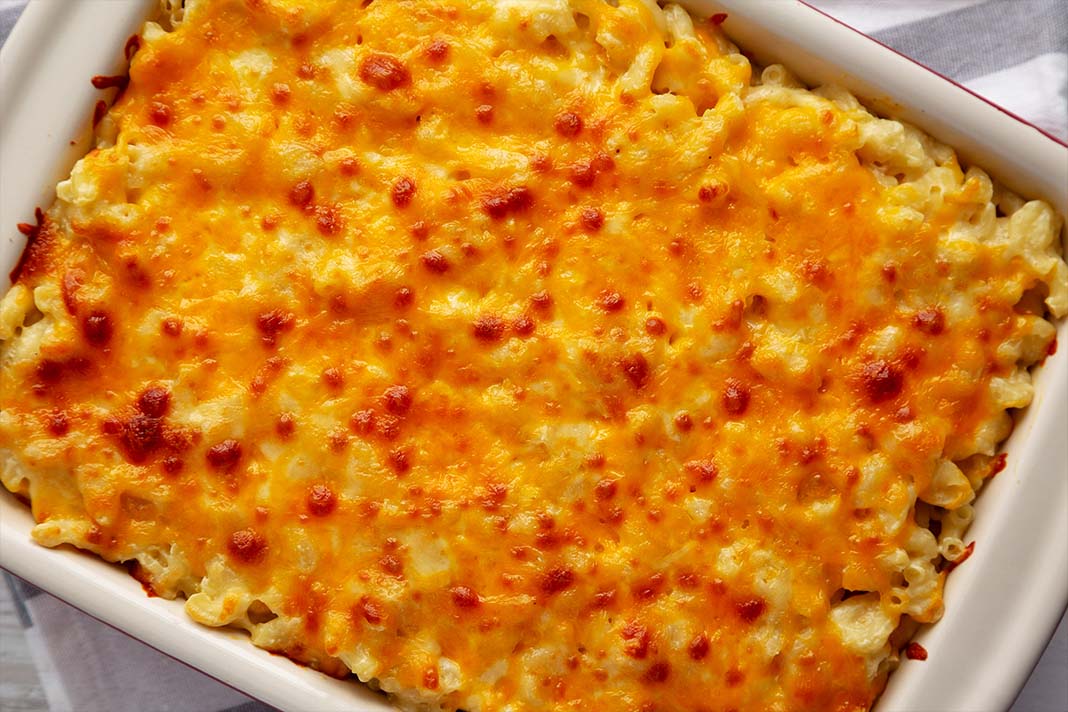 The Ultimate “Liquid Gold” Smoked Mac and Cheese
